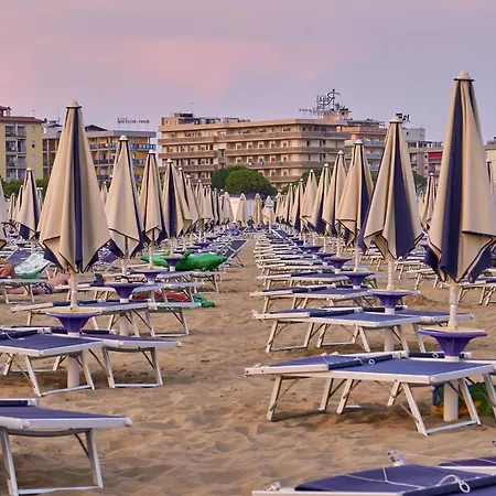 Trendy Seafront With Terrace * Μπιμπιόνε