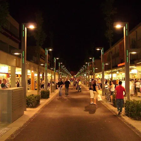Trendy Seafront With Terrace Μπιμπιόνε