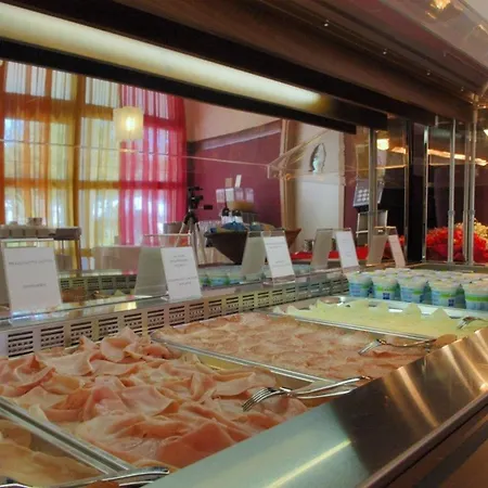 Апартаменты Trendy Seafront With Terrace *