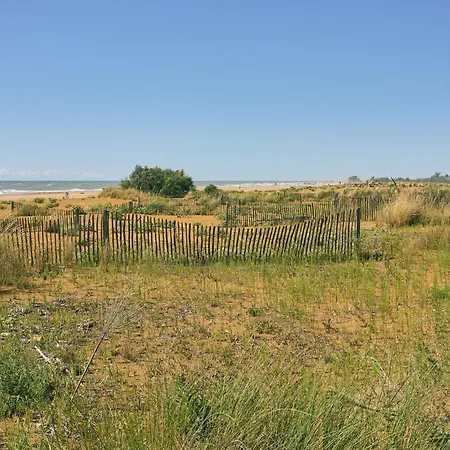 Trendy Seafront With Terrace Lägenhet Bibione