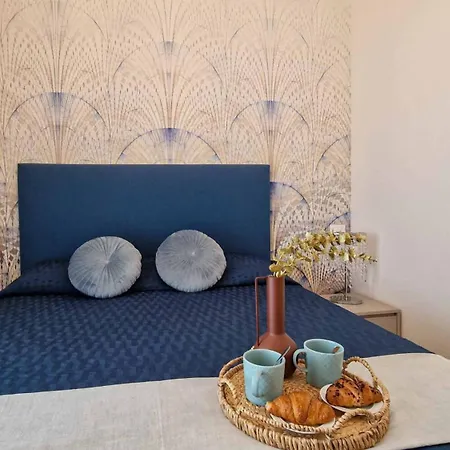 Διαμέρισμα Trendy Seafront With Terrace *