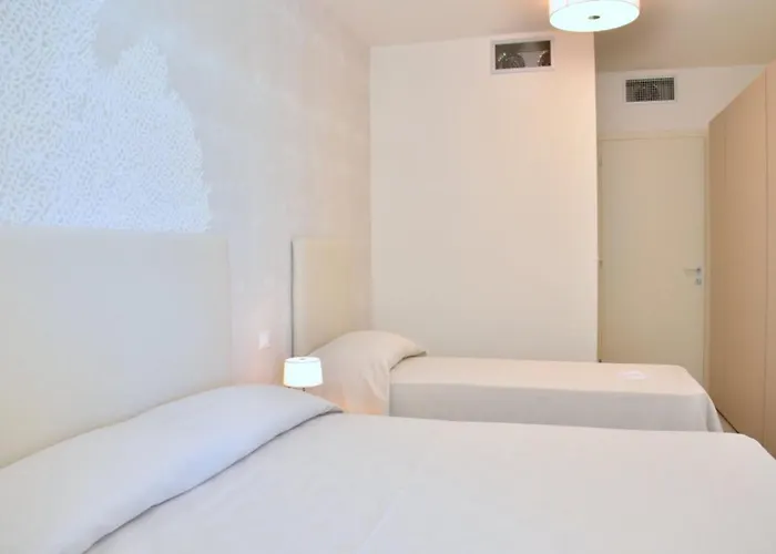 Trendy Seafront With Terrace Daire