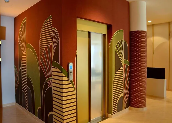 アパート Trendy Seafront With Terrace ビビオーネ