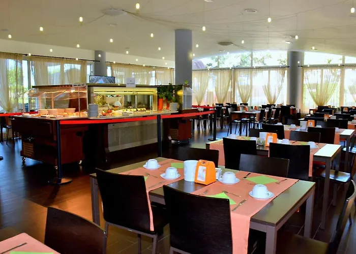 Trendy Seafront With Terrace アパート